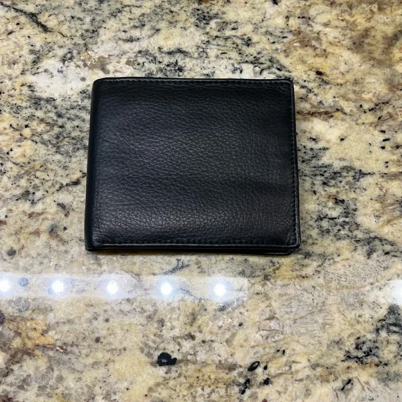 Overland RFID-Blocking Black Bison Leather Tri-Fold Wallet